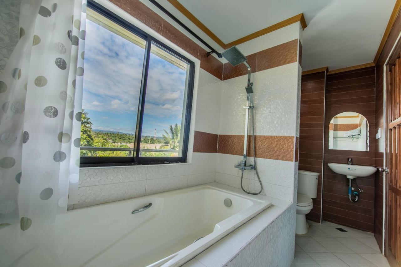 Rawis Resort Hotel And Restaurant Borongan Buitenkant foto