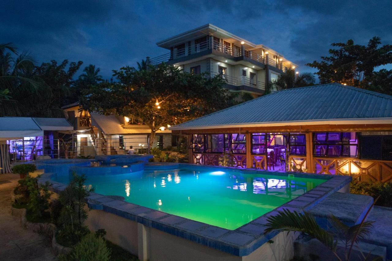Rawis Resort Hotel And Restaurant Borongan Buitenkant foto
